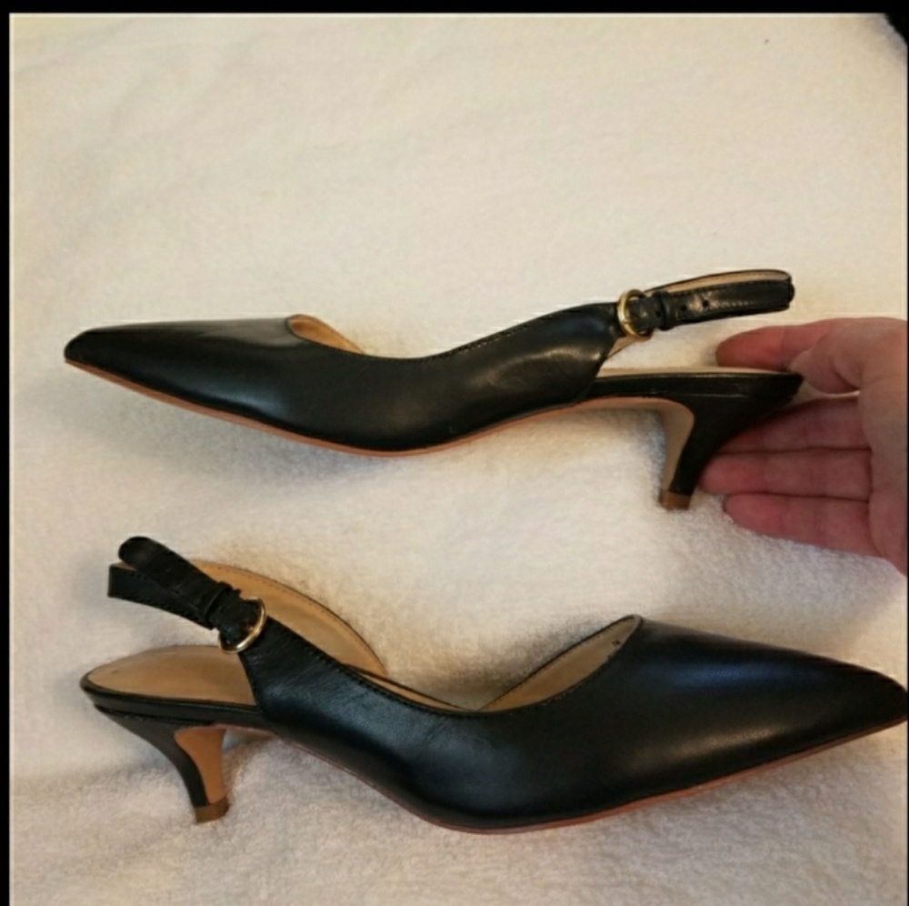 Last Price Drop! Navy Blue Slingback pumps